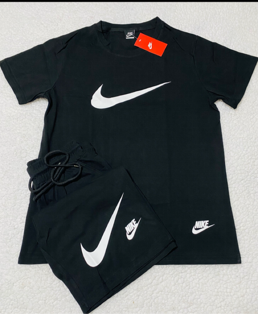 Black Nike Set