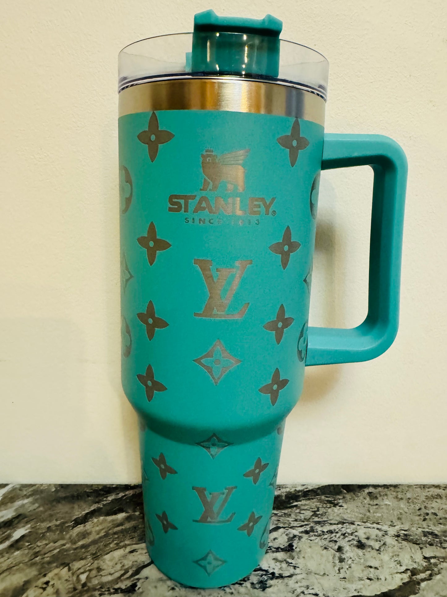 Custom LV Cup